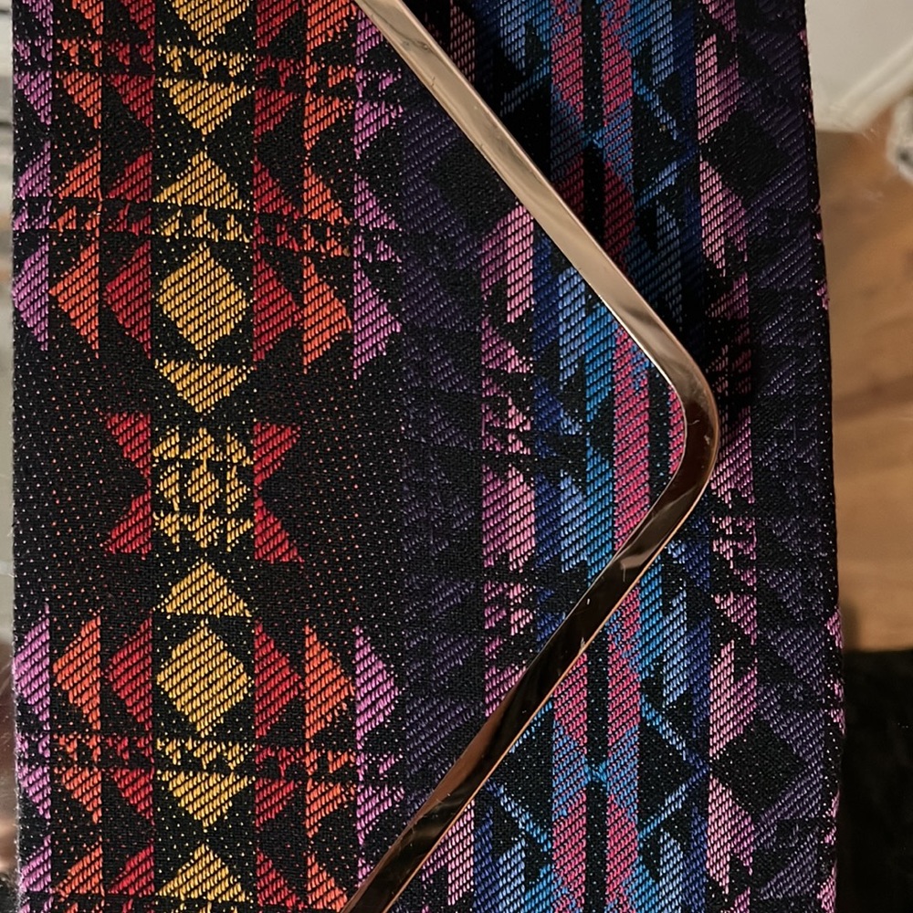 Handbag - Picture 2 of 5